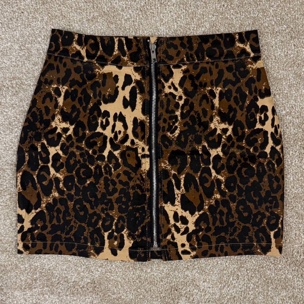 Cheetah Print Mini Skirt w Zipper, Small